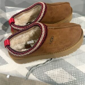 UGG Tan Suede Slippers with Red Accents